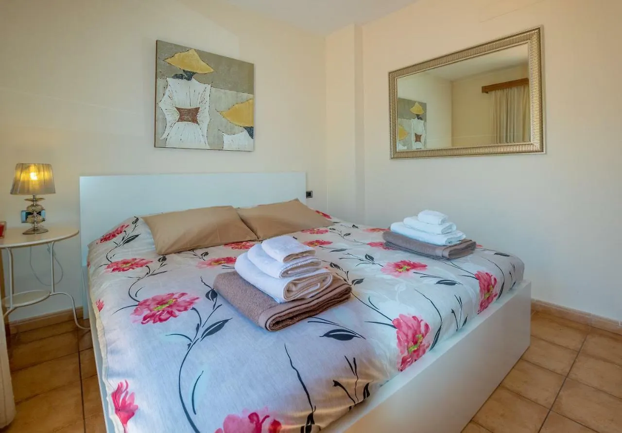 Apartamento Vanessa أذيخي شقة